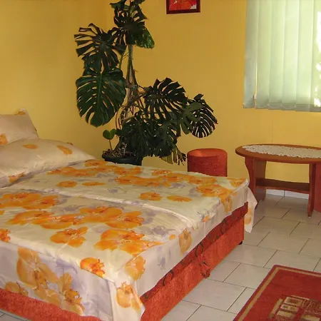Pajdos Apartmanhaz Апартаменты Эгер