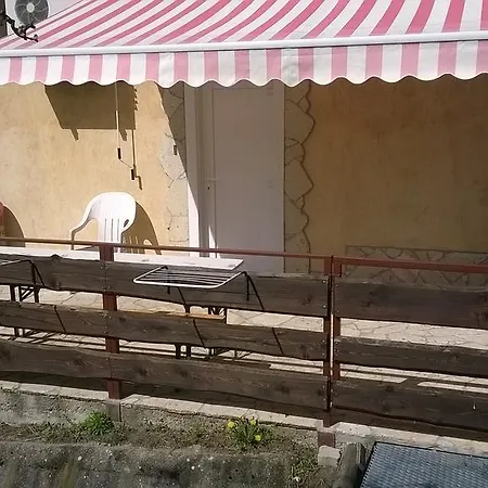 Pajdos Apartmanhaz Апартаменты Эгер
