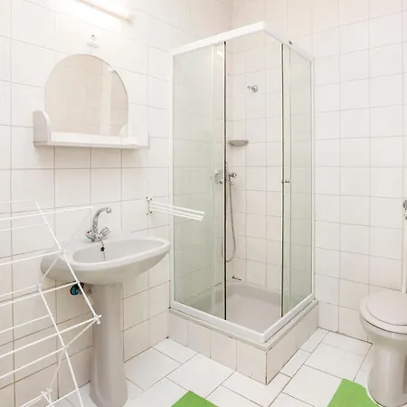 Pajdos Apartmanhaz Эгер